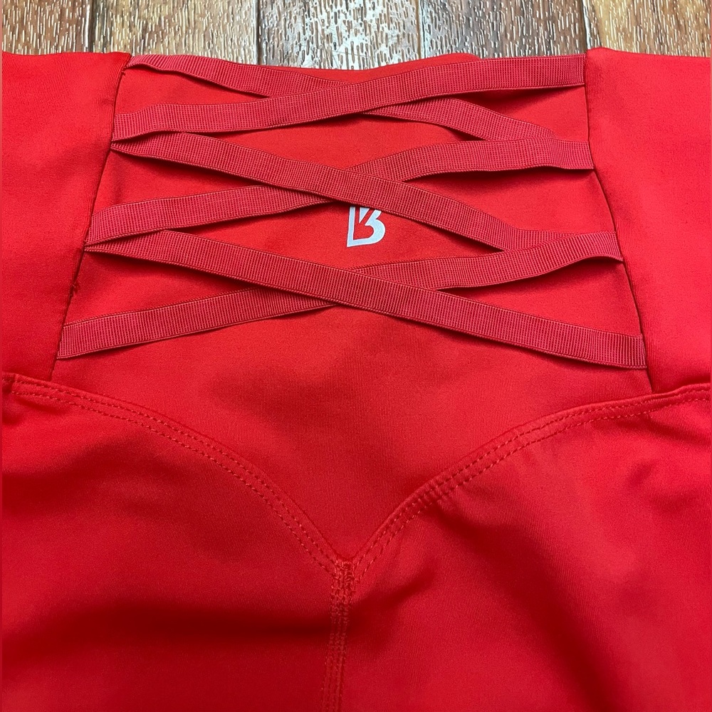💕BuffBunny Amor Legging in the color Salsa Red - Picture 2 of 16